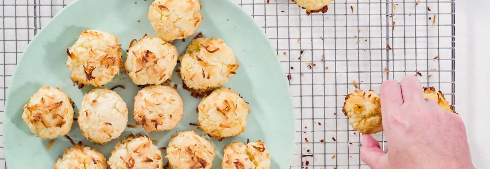 Easy Coconut Cookies Recipe